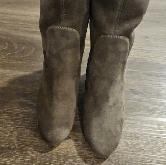 New Michael Kors Women's Over The Knee Boots Stretch Faux Suede Sz 7 - Picture 6 of 13